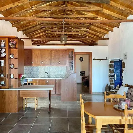 Politeika Traditional House Tirós Exterior foto